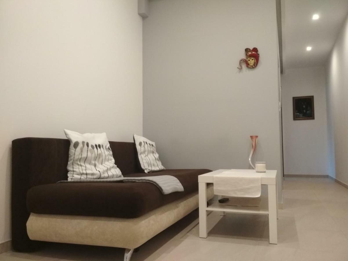 Apartament Scorpion Modlin Czosnów Extérieur photo